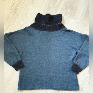 3/$18 Vintage Handknit Wool Blend Sweater Chunky Pullover Two-Tone Cottage Core